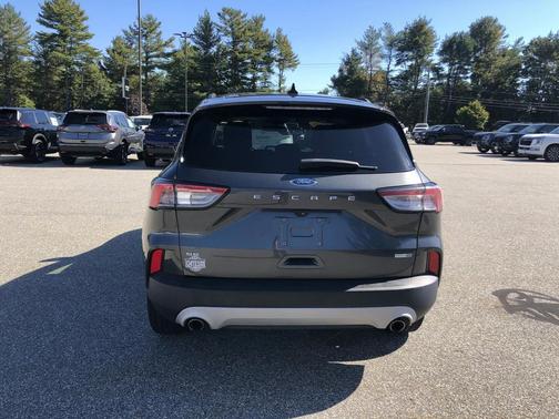2020 Ford Escape SE