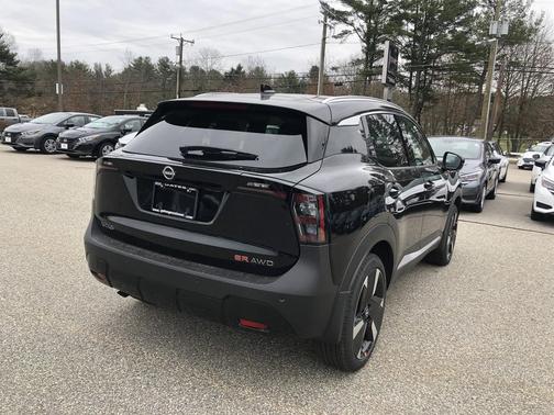 2026 Nissan Kicks SR