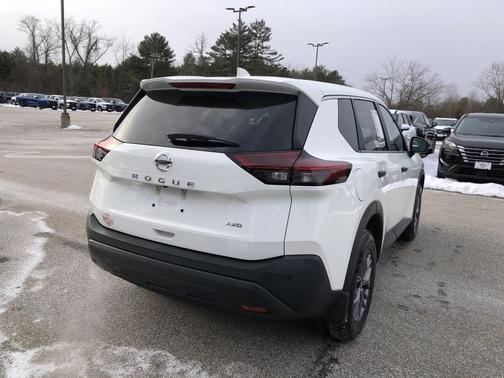 2021 Nissan Rogue S