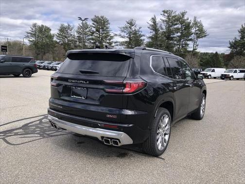 2025 GMC Acadia Denali
