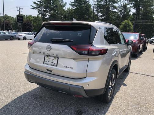 2025 Nissan Rogue SL