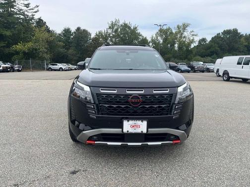 Super Black 2026 Nissan Pathfinder Rock Creek
