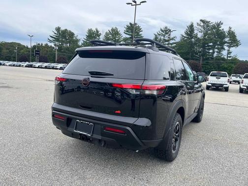 Super Black 2026 Nissan Pathfinder Rock Creek