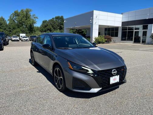 Gun Metallic 2026 Nissan Altima SR AWD