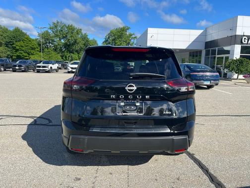 Super Black 2026 Nissan Rogue SV