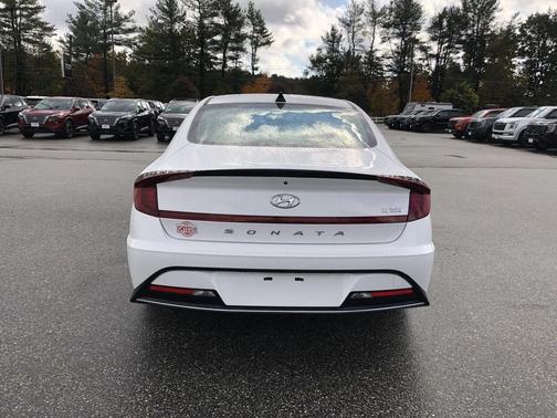 2023 Hyundai SONATA Hybrid SE