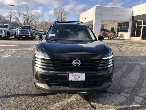 2026 Nissan Kicks SR