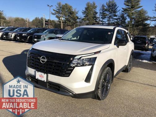 2026 Nissan Pathfinder SL