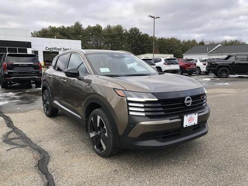 2026 Nissan Kicks SR