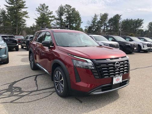 Scarlet Ember Tintcoat 2026 Nissan Pathfinder Platinum