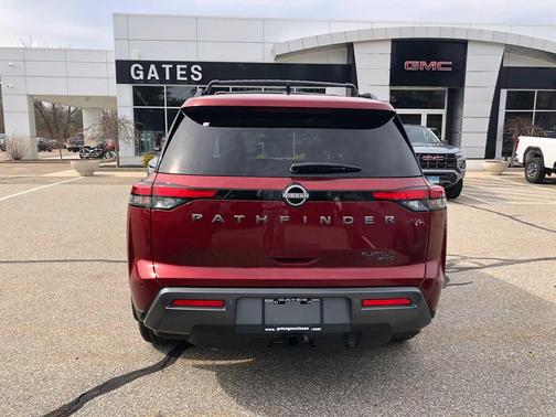 Scarlet Ember Tintcoat 2026 Nissan Pathfinder Platinum