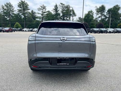 Gun Metallic 2026 Nissan Murano Platinum