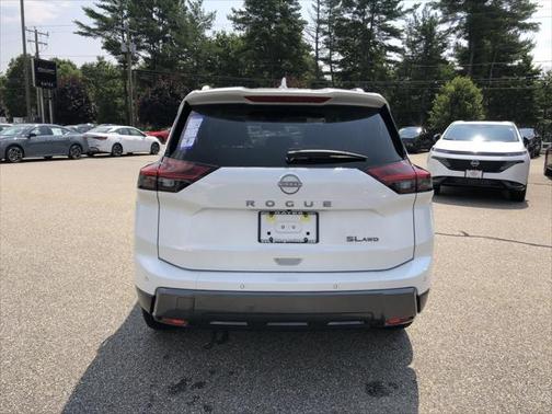 2025 Nissan Rogue SL
