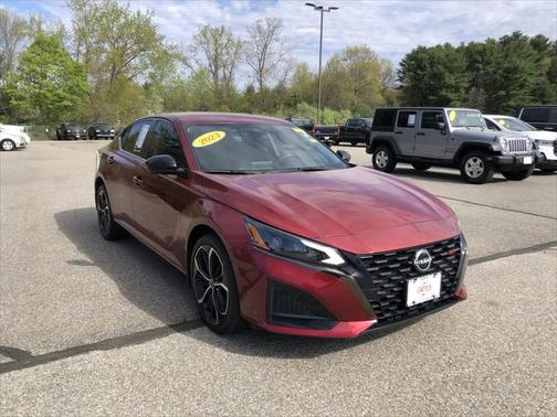 2023 Nissan Altima SR Intelligent AWD