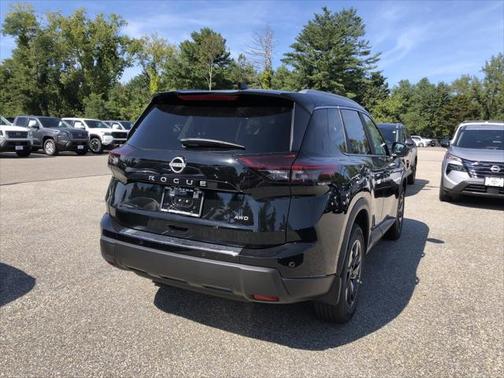 2025 Nissan Rogue SV