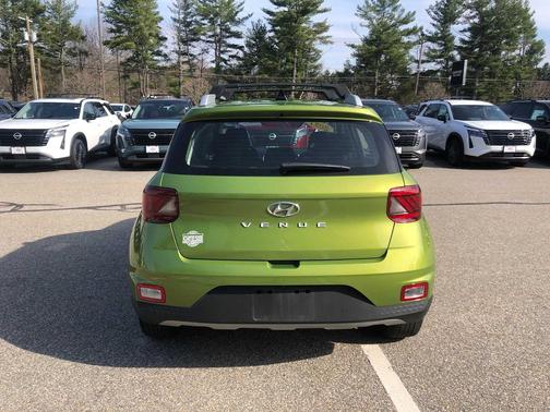 2021 Hyundai VENUE SEL