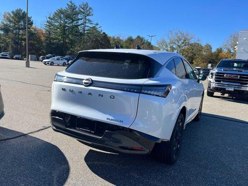 Everest White Pearl Tricoat 2027 Nissan Murano Platinum