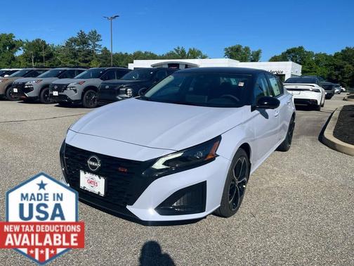 Gray SKY Pearl SUP 2026 Nissan Altima SR AWD
