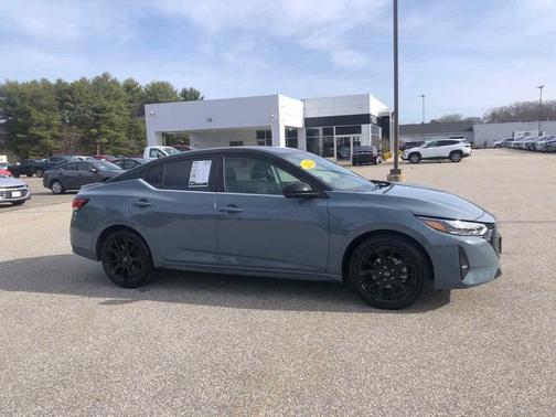 2025 Nissan Sentra SR