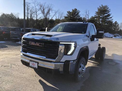 Summit White 2026 GMC Sierra 3500 Base