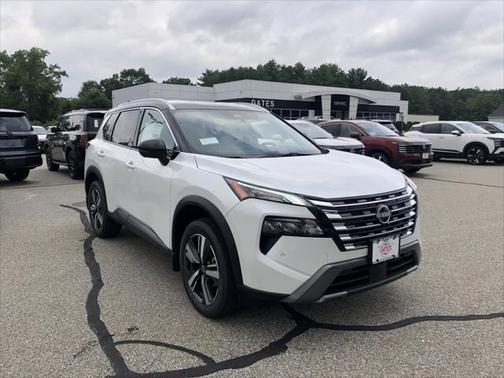 2025 Nissan Rogue SL