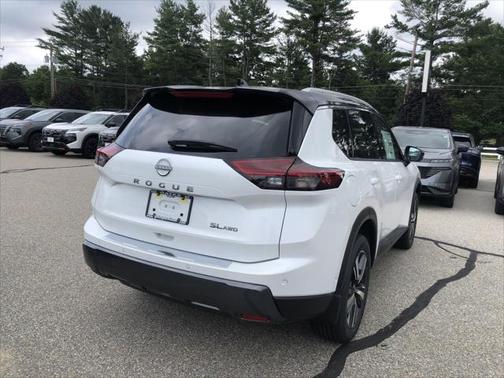 2025 Nissan Rogue SL