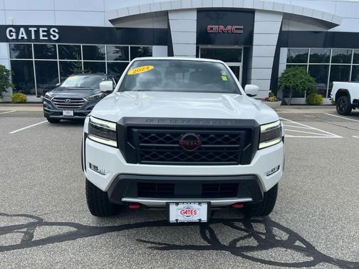 Glacier White 2024 Nissan Frontier PRO-4X