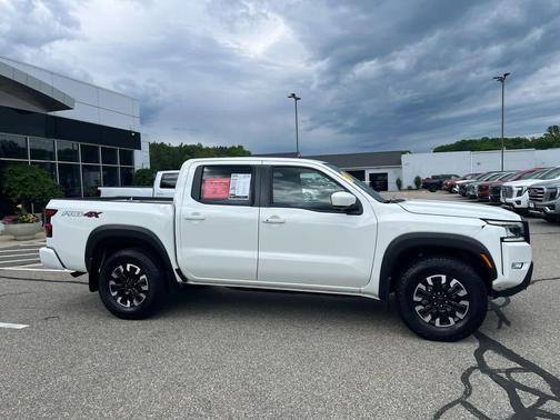 Glacier White 2024 Nissan Frontier PRO-4X