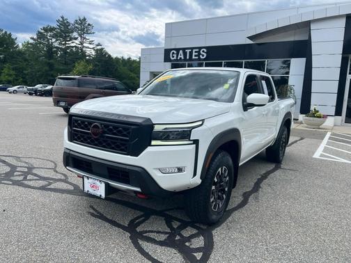Glacier White 2024 Nissan Frontier PRO-4X