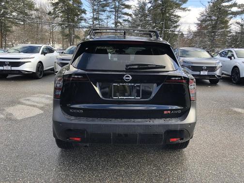 2026 Nissan Kicks SR