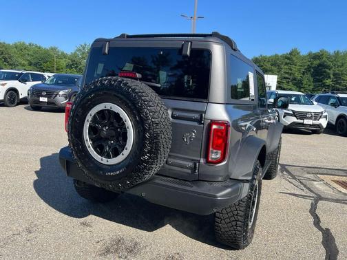 Carbonized Gray Metallic 2024 Ford Bronco Black Diamond