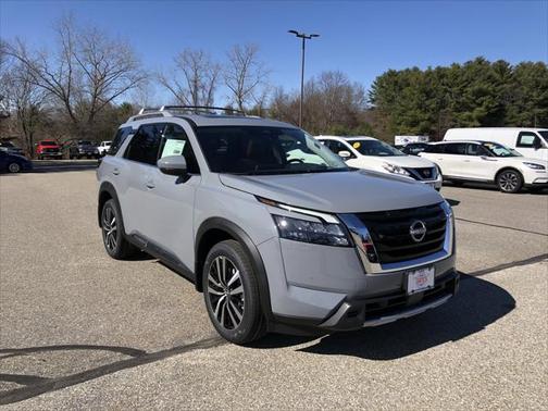 2025 Nissan Pathfinder Platinum 4WD