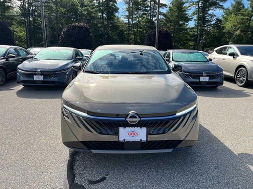 Imperial Bronze 2027 Nissan Sentra SV