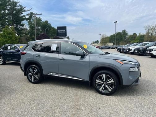 Boulder Gray Pearl 2021 Nissan Rogue SL