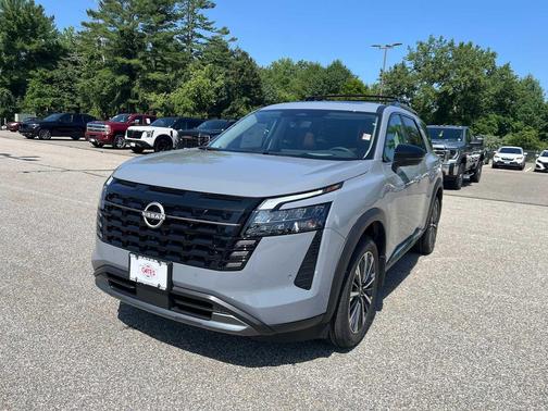 Boulder Gray Pearl 2026 Nissan Pathfinder Platinum