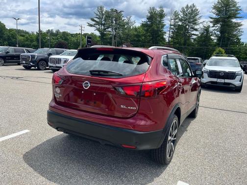 Scarlet Ember Tintcoat 2019 Nissan Rogue Sport SL