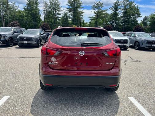 Scarlet Ember Tintcoat 2019 Nissan Rogue Sport SL