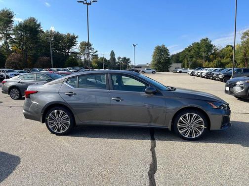 Gun Metallic 2026 Nissan Altima SV AWD