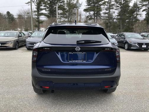 2026 Nissan Kicks SV