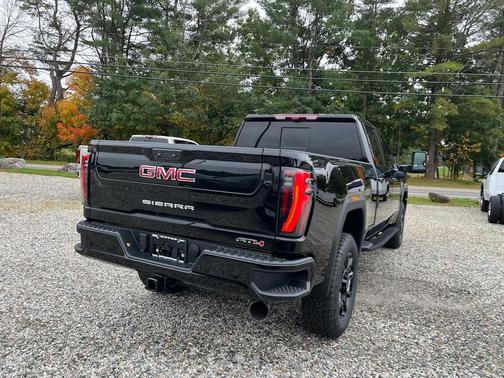 Onyx Black 2026 GMC Sierra 2500 AT4