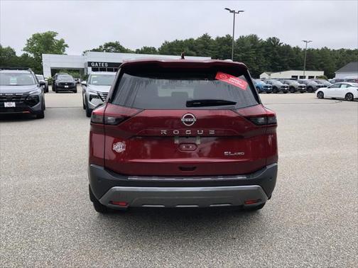 2022 Nissan Rogue SL