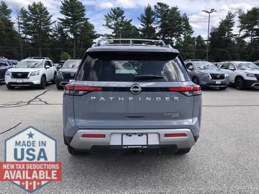 2025 Nissan Pathfinder Platinum 4WD
