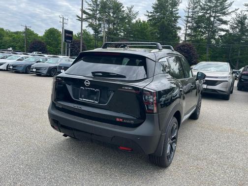 Super Black 2026 Nissan Kicks SR