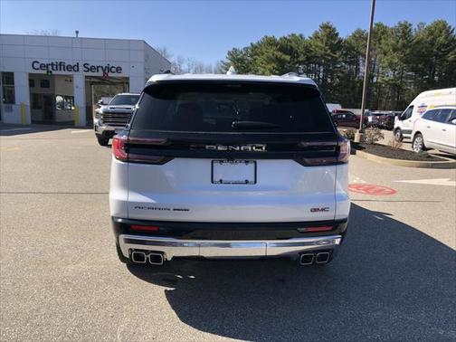 2025 GMC Acadia Denali