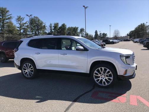2025 GMC Acadia Denali