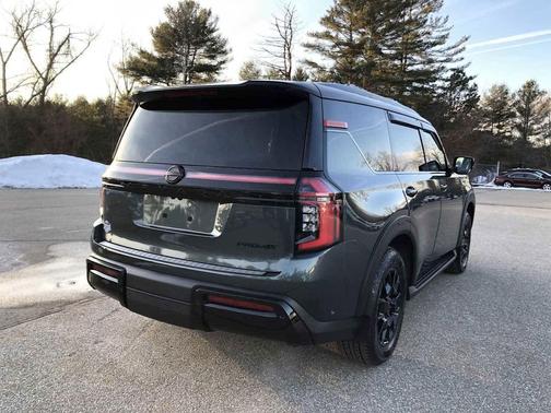 Alpine Metallic/Super Black 2026 Nissan Armada PRO-4X