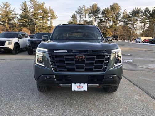 Alpine Metallic/Super Black 2026 Nissan Armada PRO-4X