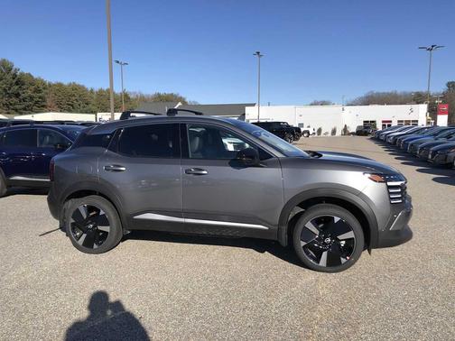 Gun Metallic 2026 Nissan Kicks SR