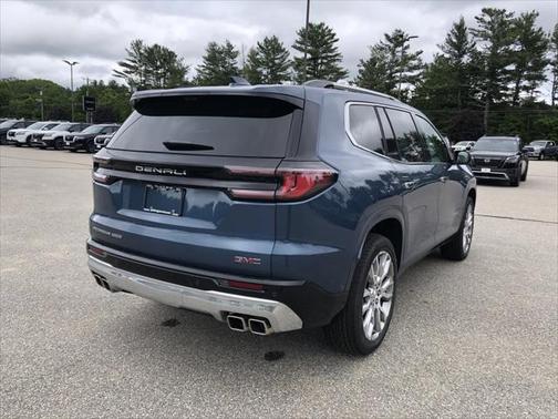 2025 GMC Acadia Denali
