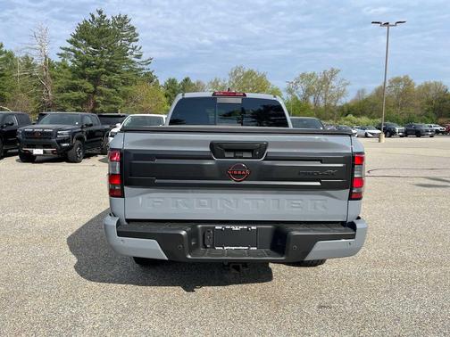 Boulder Gray Pearl 2026 Nissan Frontier PRO-4X